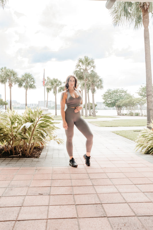 Sculpt Seamless Halter Crop