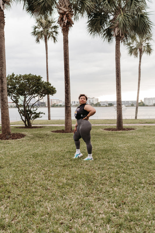 DTWD BLACK CROP TANK